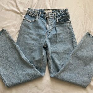 Abercrombie ‘90s Relaxed Jean High Rise (Curve Love)